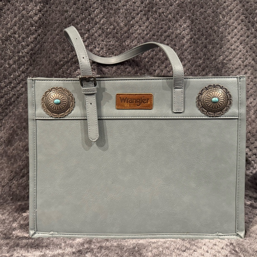 Wrangler Women's Tote in Light Blue with Decorative Accents
